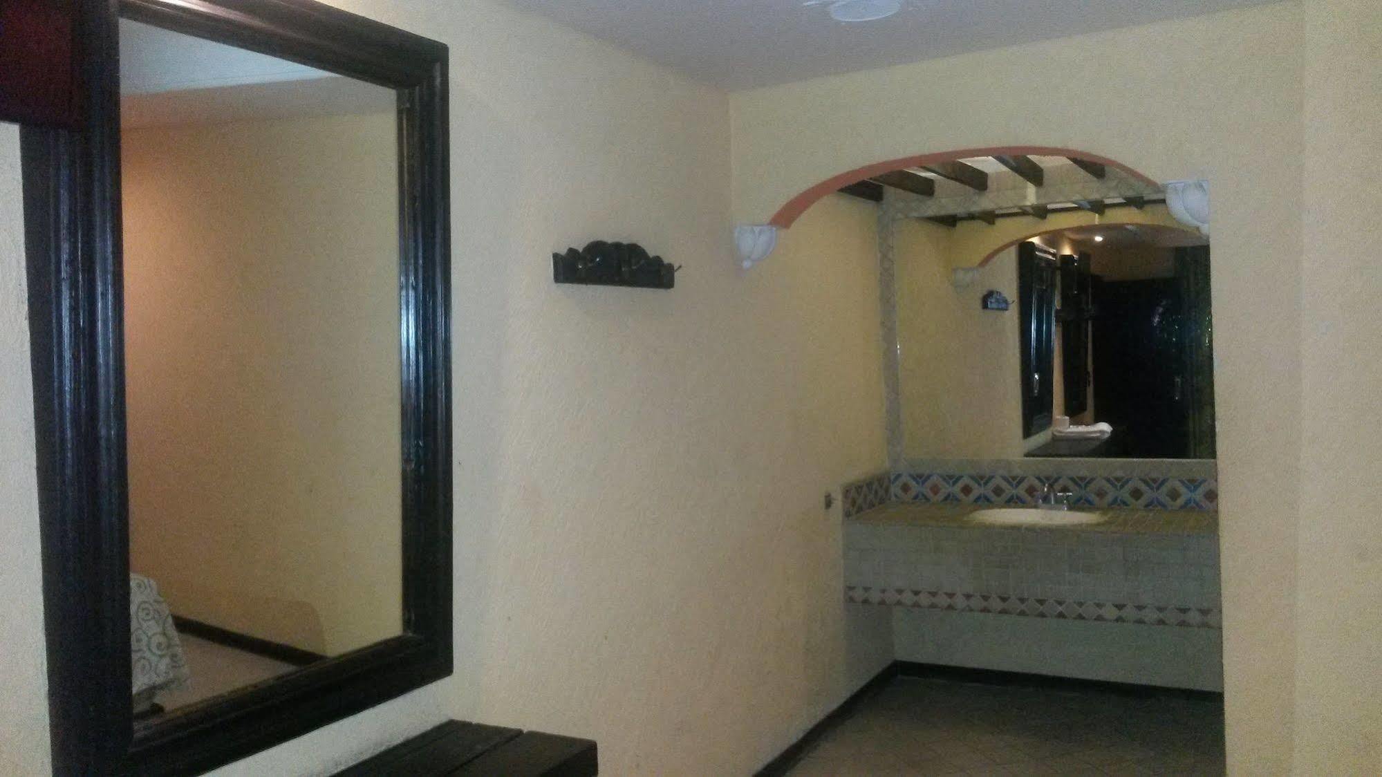 Hotel Playa Internacional Kota Meksiko Bagian luar foto